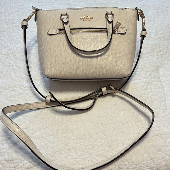 Coach mini purse - Picture 3 of 5